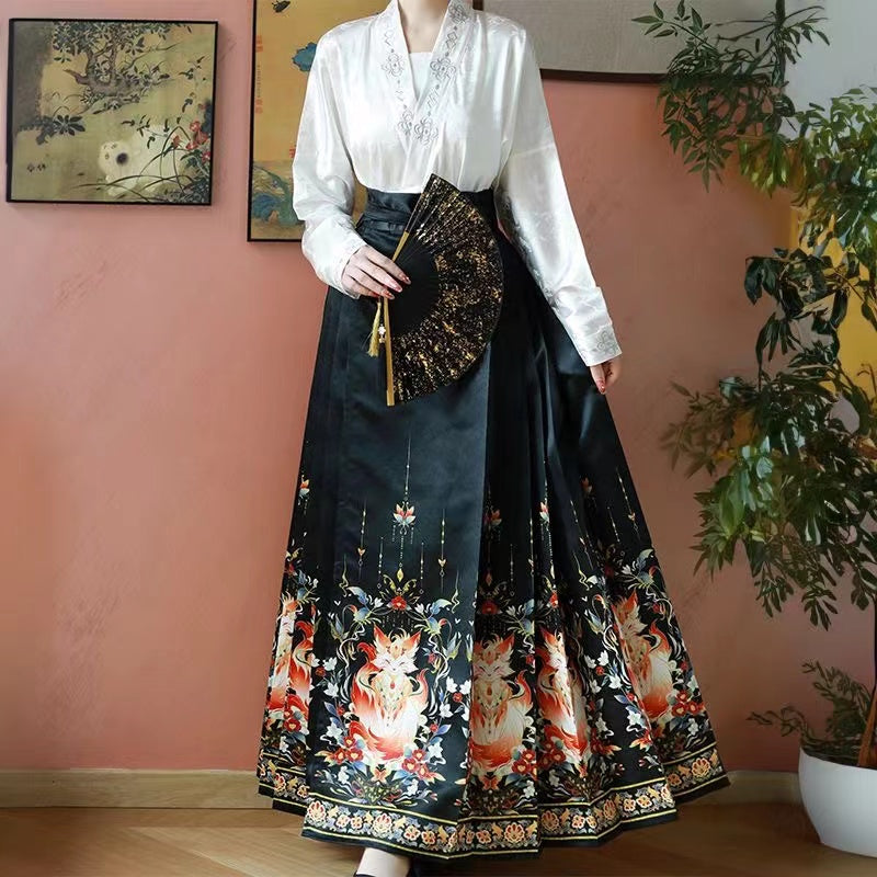 Horse-Face Skirt