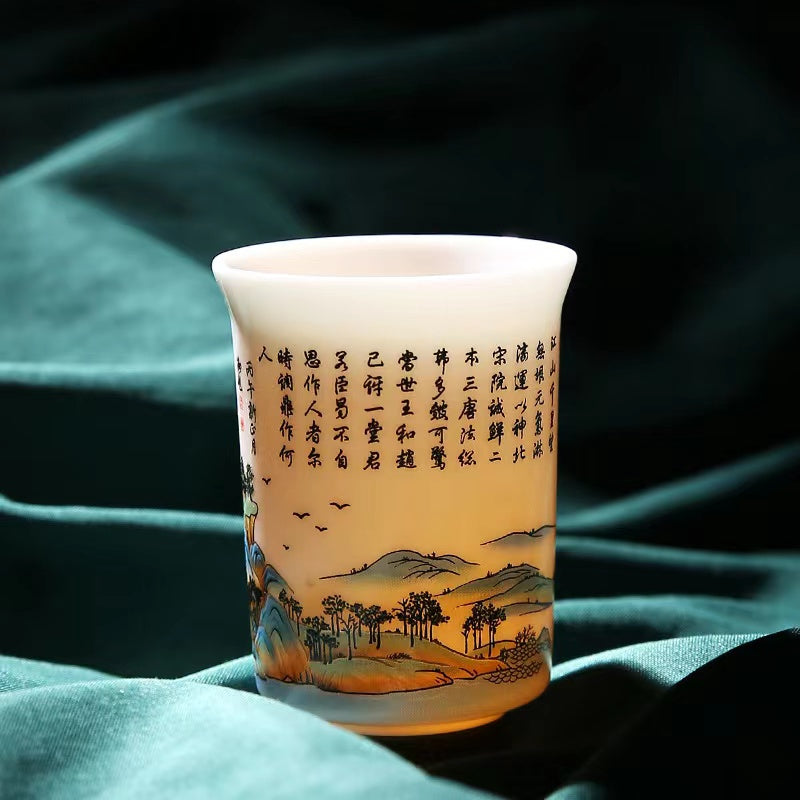 Thousands of miles of rivers and mountains Sheep fat jade Tea cup