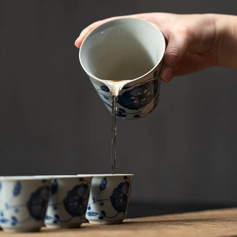 Blue and white justice cup antique rough pottery tea ceremony